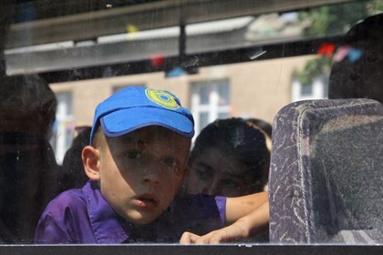 В Госдуме раскритиковали просьбу регионов возить детей на старых автобусах