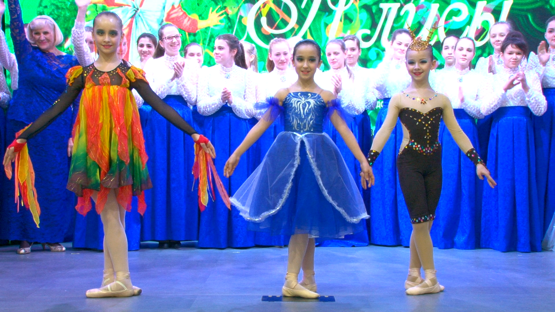 Первоуральск поддержал фестиваль детского творчества "Январские вечера"