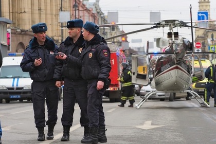 Взрыв в метро Санкт-Петербурга мог совершить террорист-смертник