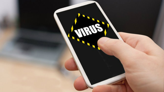 Два новых вируса атаковали мобильные телефоны россиян