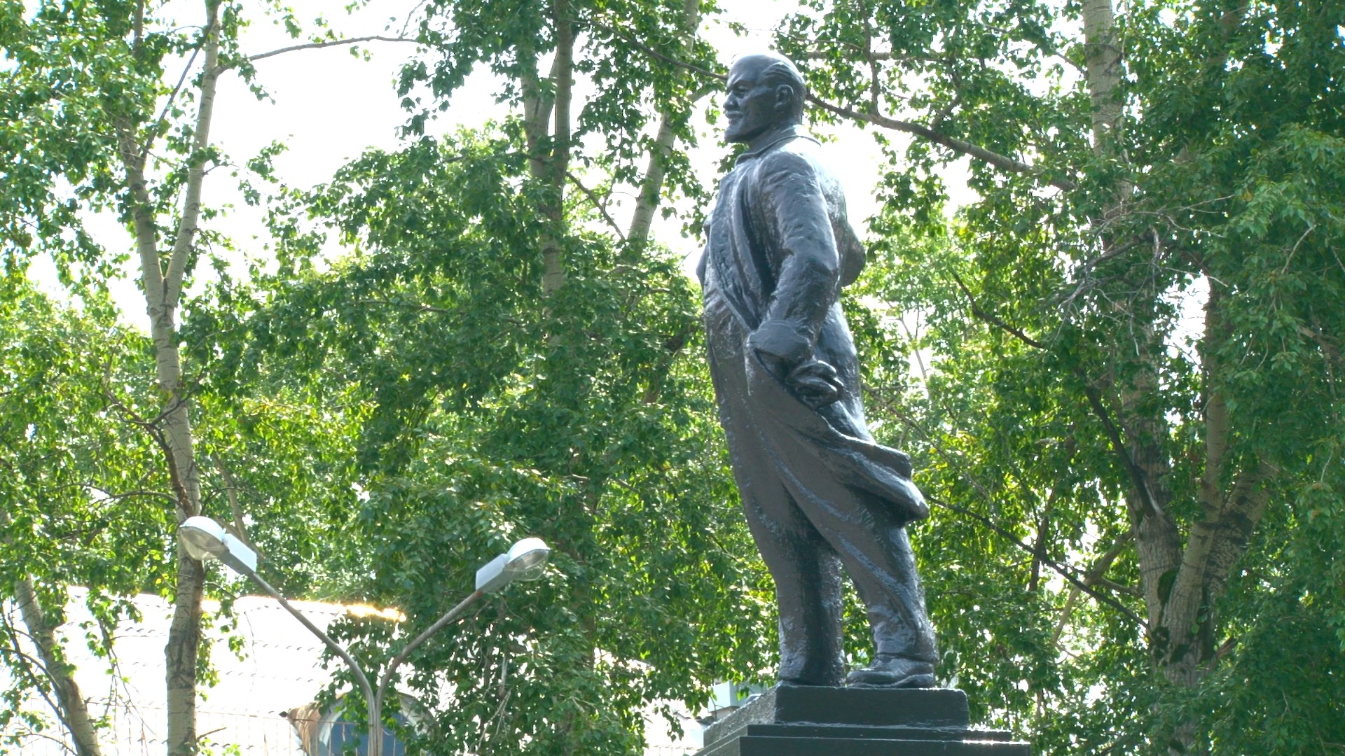 Памятник Ленину отреставрировали