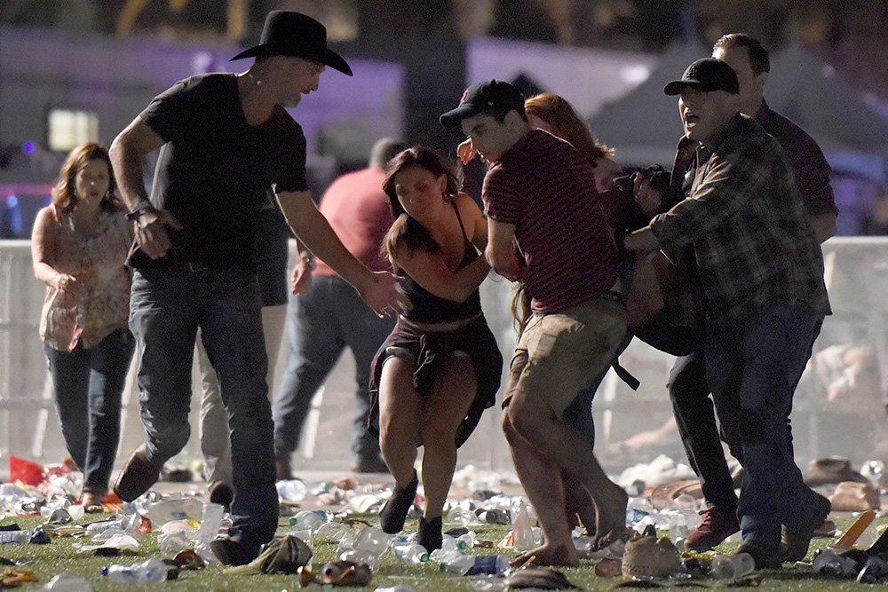 Стрельба в Лас-Вегасе: 58 жертв