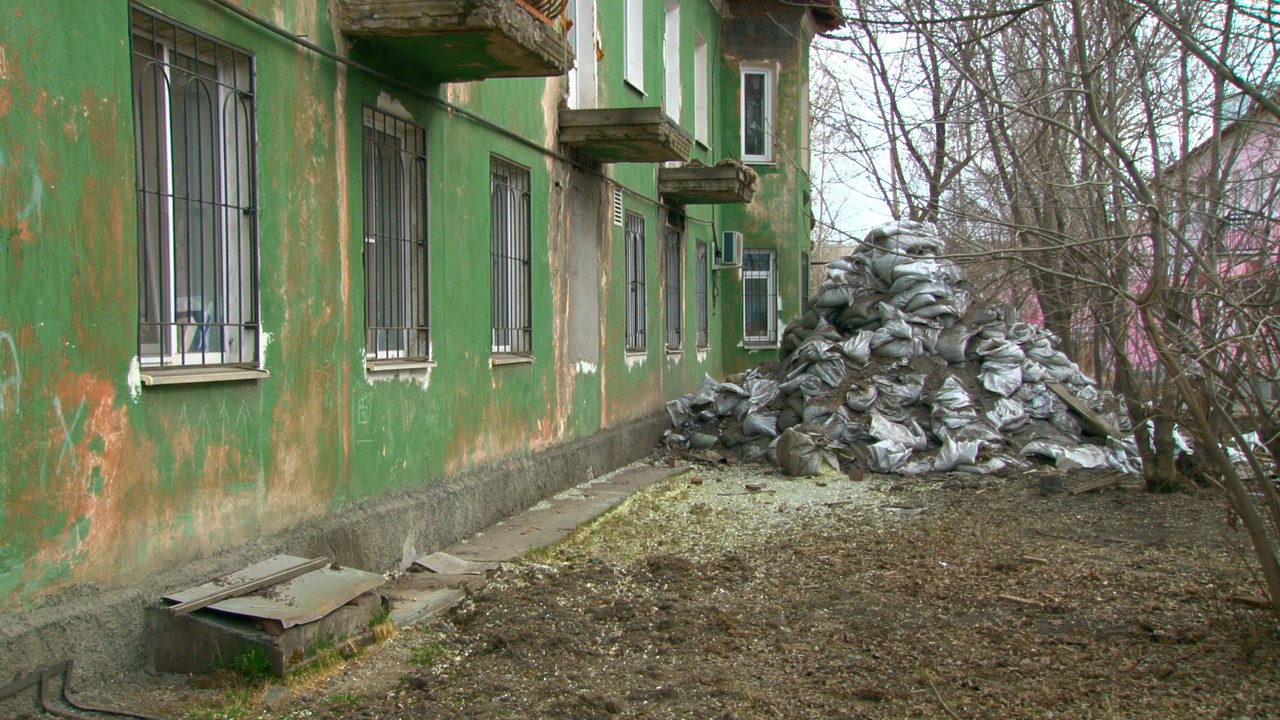 Просто в доме капремонт...