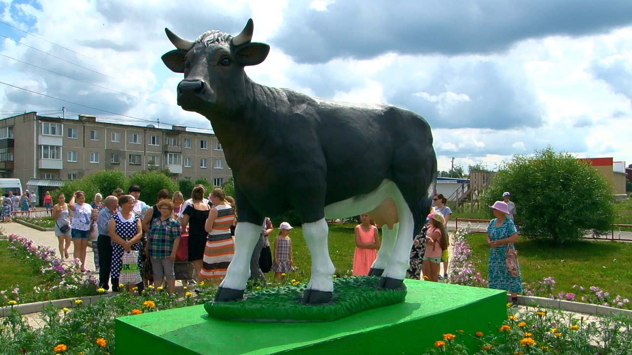Памятник корове установили в Битимке