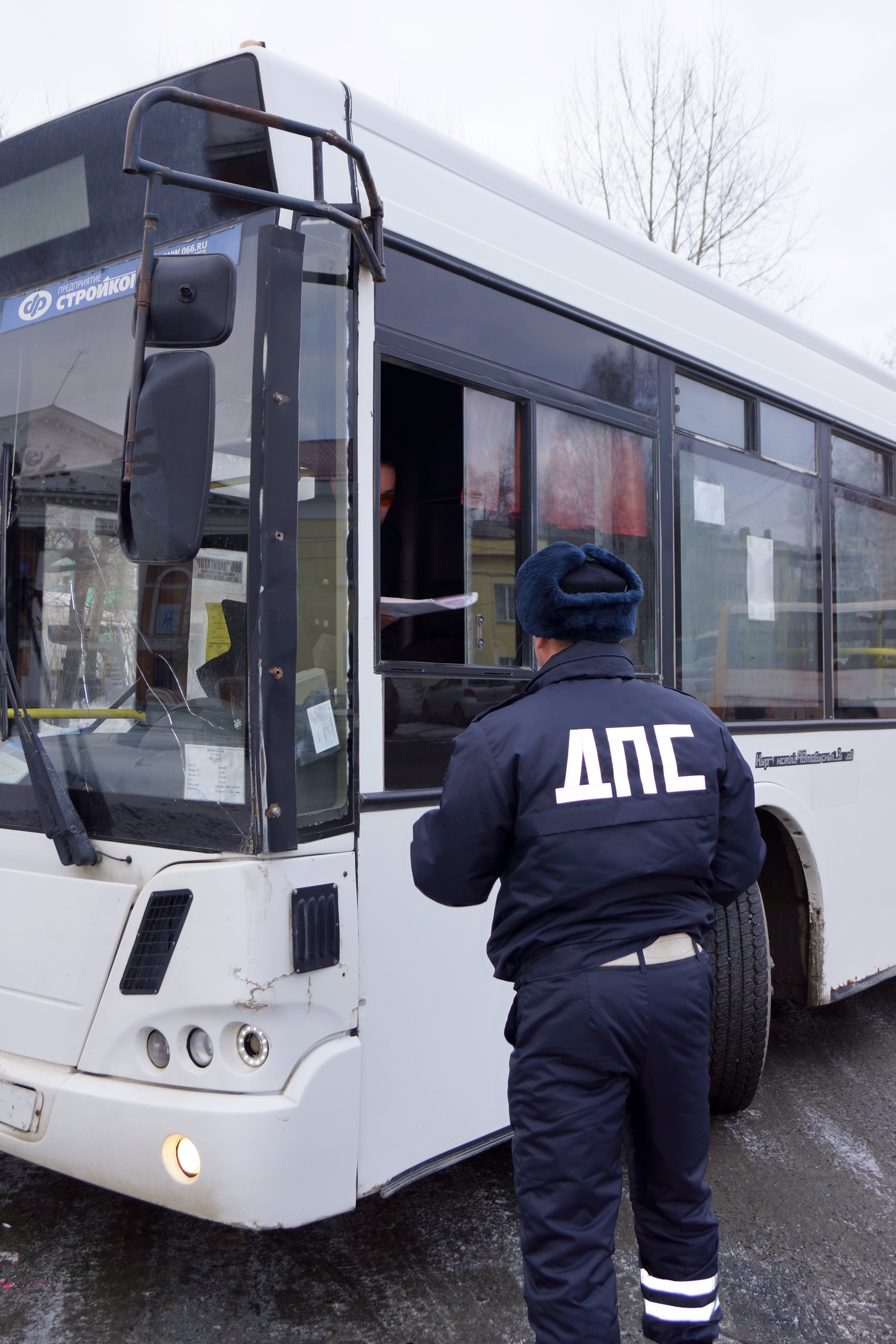 Выявили 4 нарушения ПДД водителями автобусов