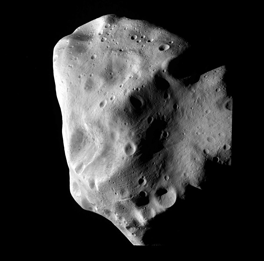 Ученые предупредили об угрозе столкновения Земли с астероидом