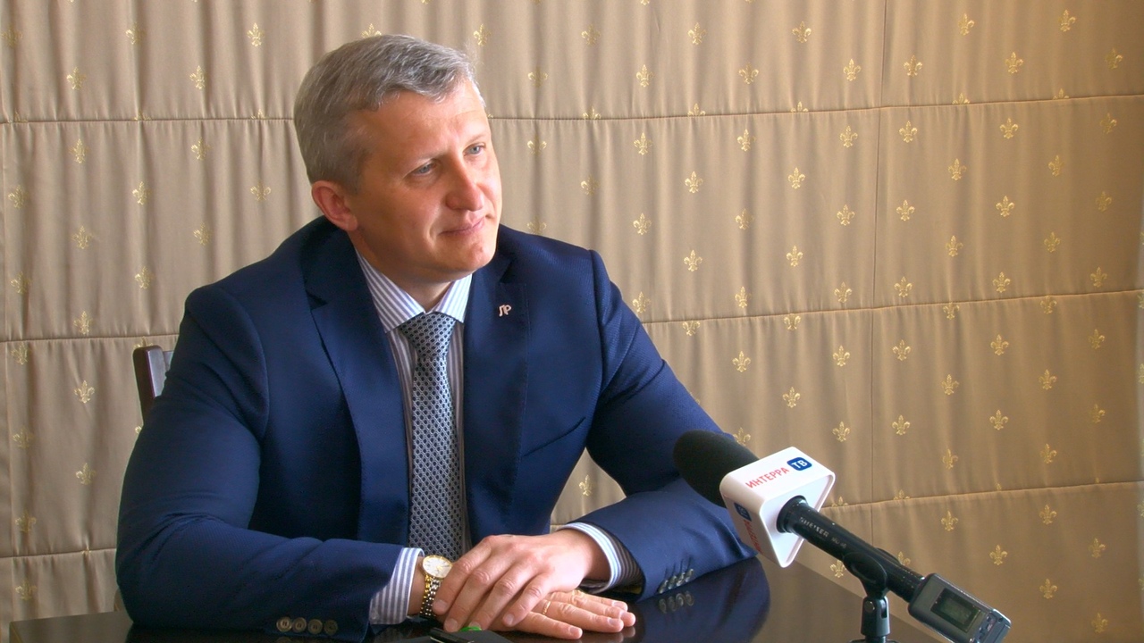 "Лидерами не рождаются"