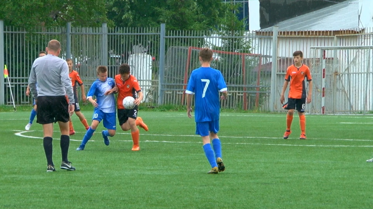 Первоуральск принимает первенство области по футболу среди юношей