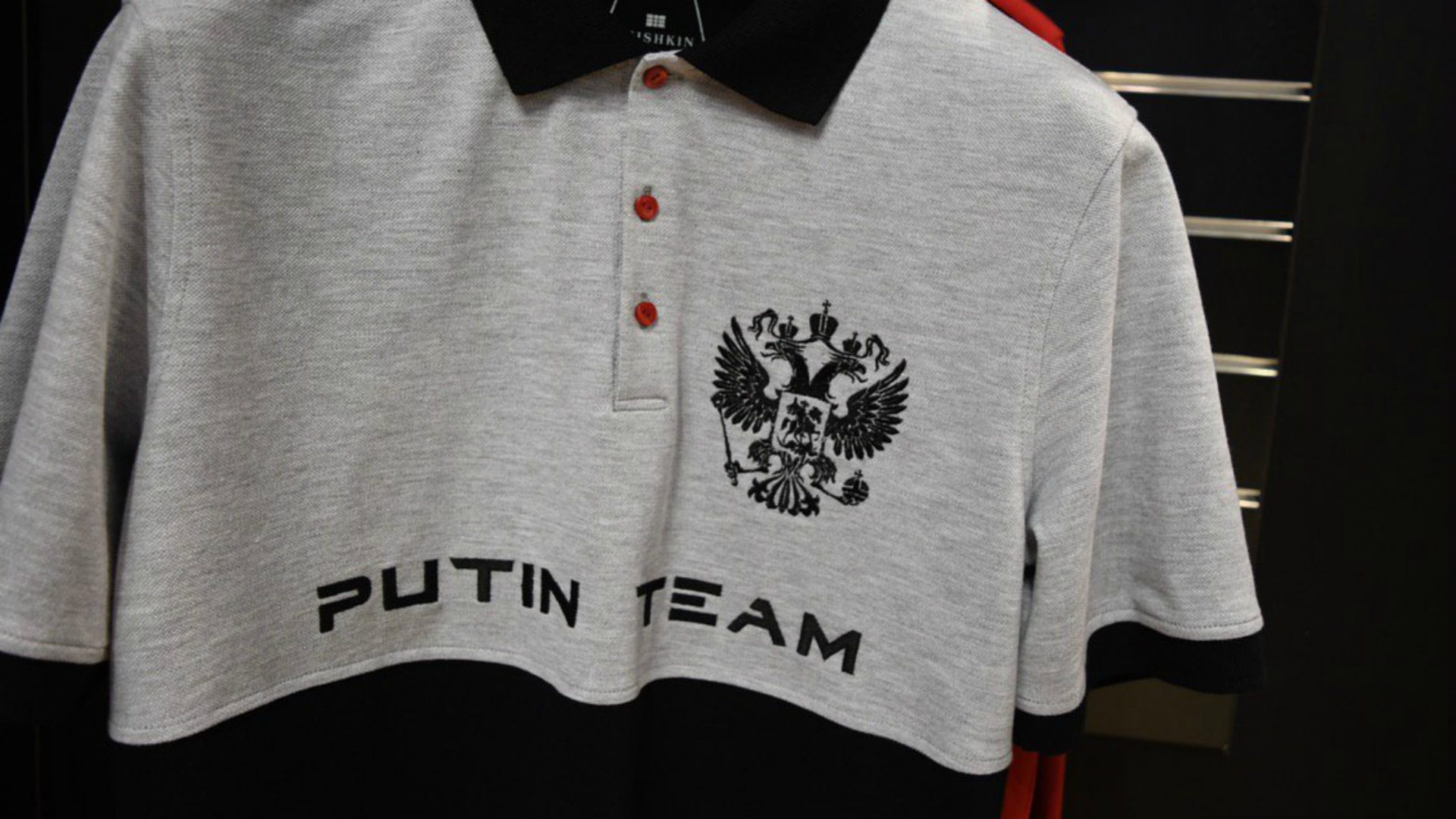 Коллекция одежды Putin Team будет продаваться в Европе