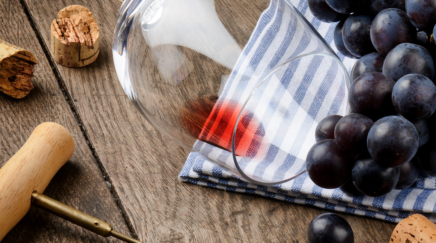 Кардиохирург опроверг мнение о пользе вина для сердца