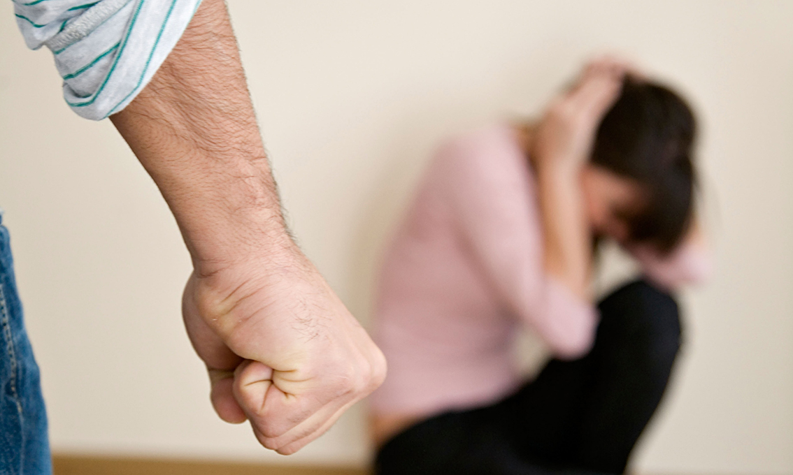 Новое наказание для домашних насильников