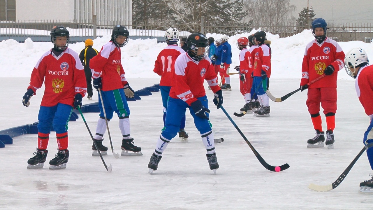 Юношеская сборная России по хоккею с мячом провела сборы в Первоуральске