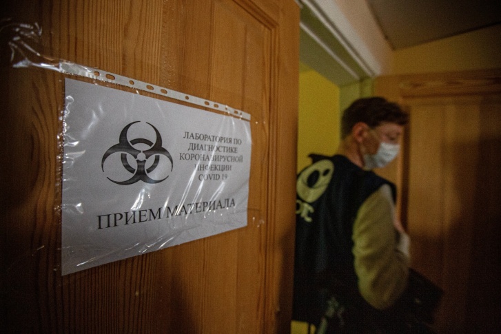 Больше 2000 человек за сутки заразились коронавирусом в России