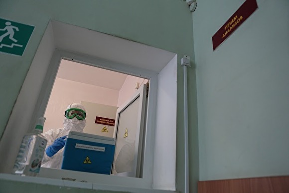 Znak.com: ещё 235 человек заболели коронавирусом, один умер