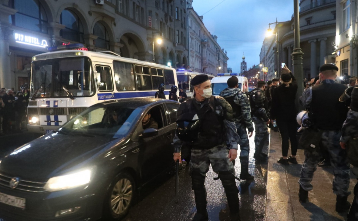В Москве задержали более 100 человек