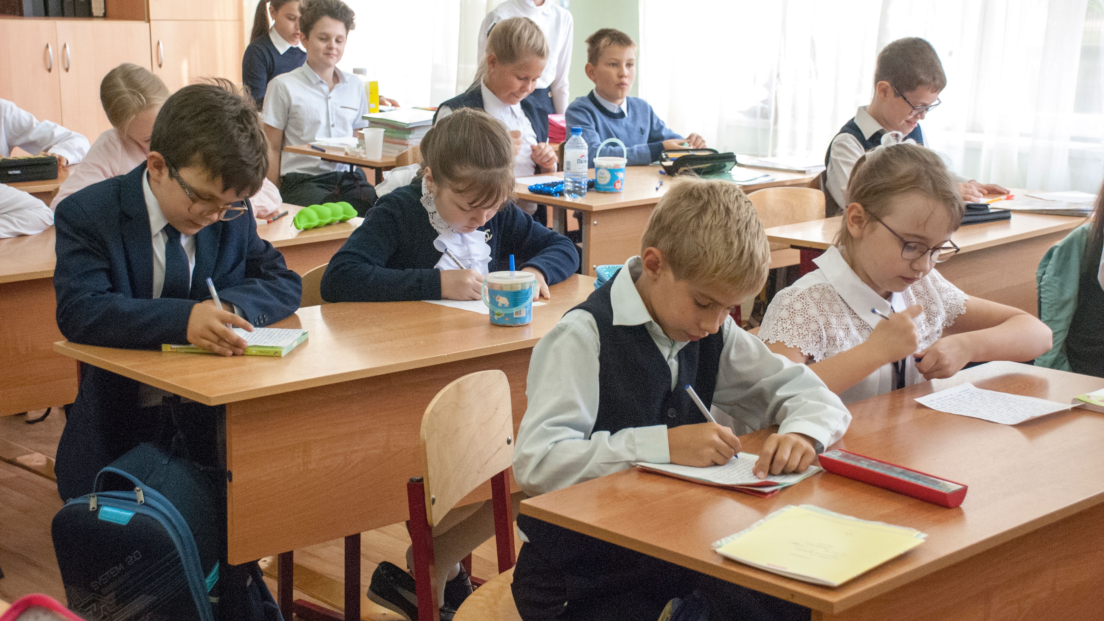 750 млн рублей, чтобы вывести детей в школы