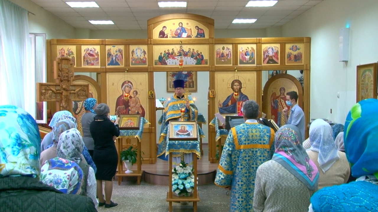 Православные празднуют Покров