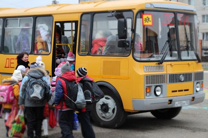 Новые правила подвоза детей, живущих далеко от школы