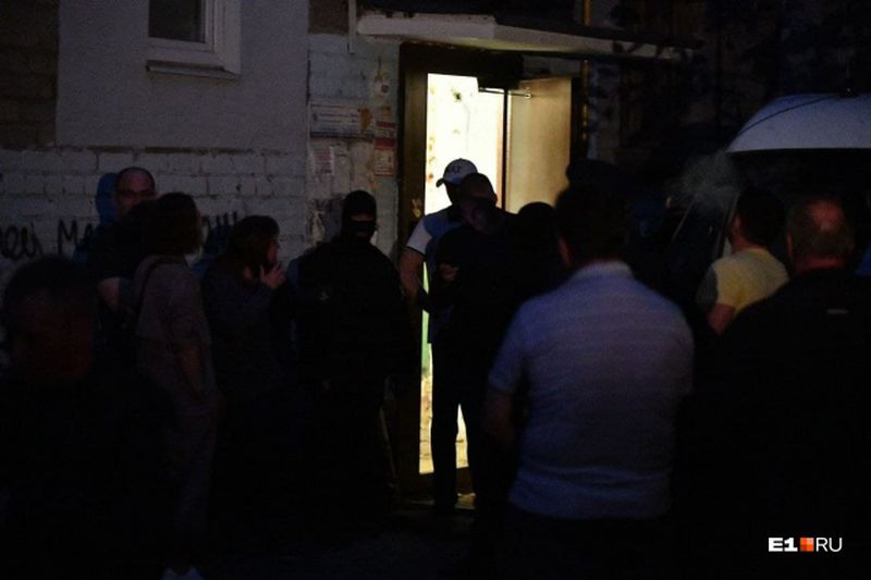 Мужчину, устроившего стрельбу в Екатеринбурге, задержали