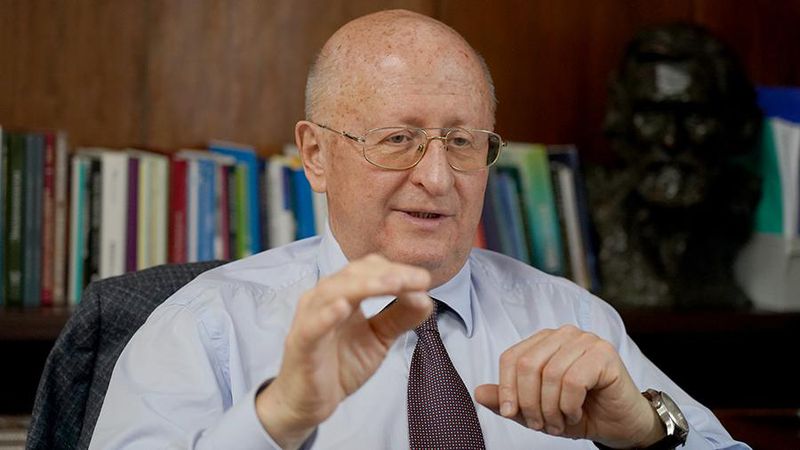 Гинцбург рассказал о противопоказаниях к вакцинации «Спутником V»