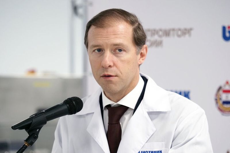 В Минпромторге поддержали обязательную вакцинацию в промышленности