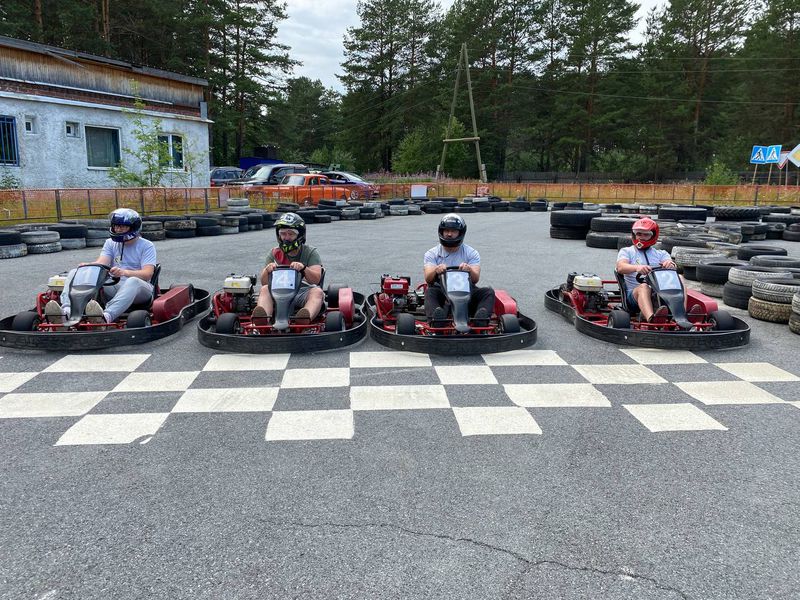 В Первоуральске состоялись соревнования по картингу "Kart Racing 2021"