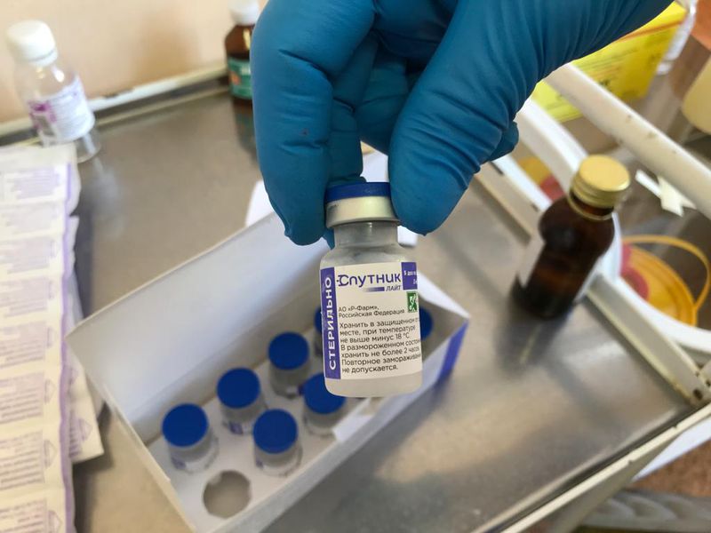 В Первоуральск поступило 3 000 доз вакцины «Спутник-Лайт»
