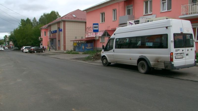 В администрации пояснили, куда перенесли остановки автобусов и когда сделают тротуары
