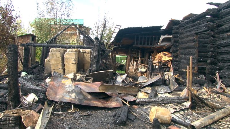 Крупный пожар в Битимке - сгорел жилой дом и надворные постройки