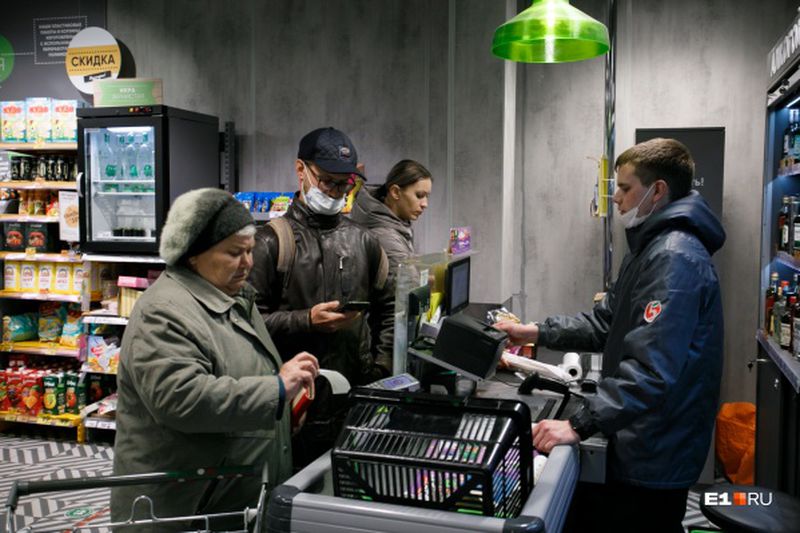 На избирательных участках в Свердловской области закончились карточки для пенсионеров