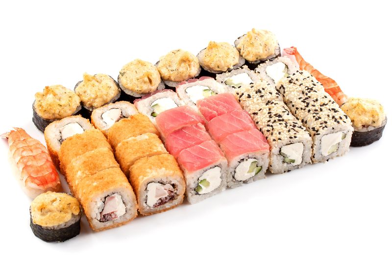 Преимущества заказа сетов суши