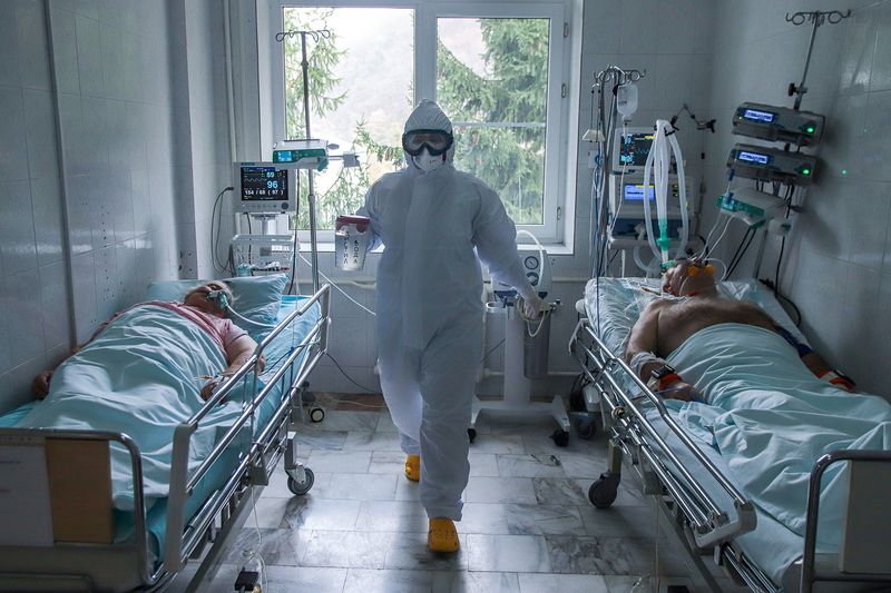 В России выявили минимальное с 19 октября число заболевших коронавирусом за сутки