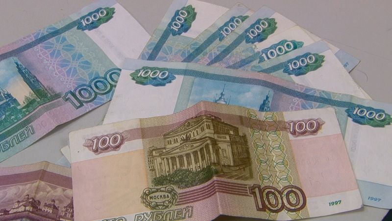 МРОТ с 2022 года установлен на уровне 13 890 рублей в месяц