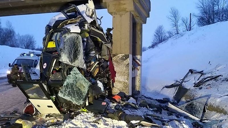 Пятеро погибли и двадцать пострадали в аварии с автобусом из Москвы