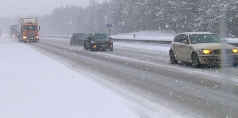 МЧС предупредило о сильных снегопадах в Свердловской области