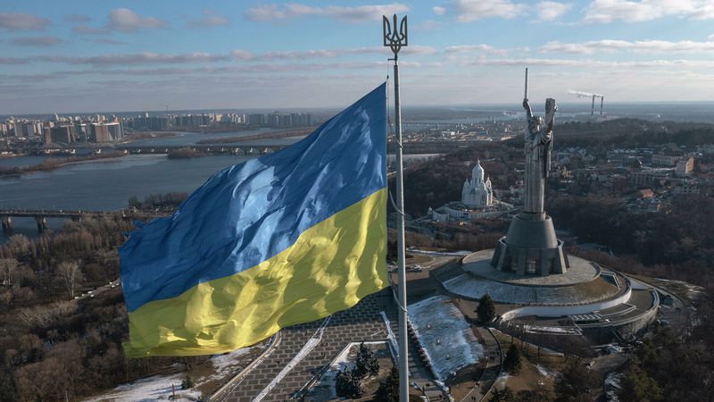 Украинские СМИ сообщают о взрывах в Киеве, Краматорске и Одессе