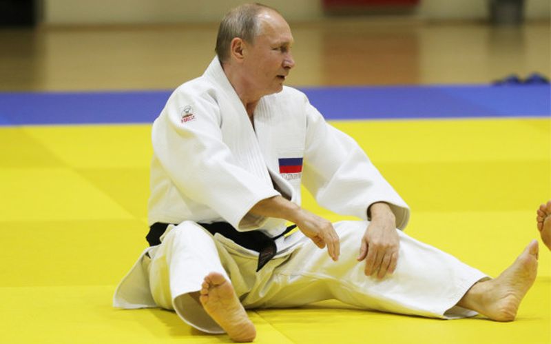 Международная федерация тхэквондо лишила Владимира Путина черного пояса