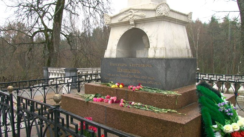 В Пушкинский день рассказываем, как наш оператор вместе с поисковиками оказался у могилы великого поэта