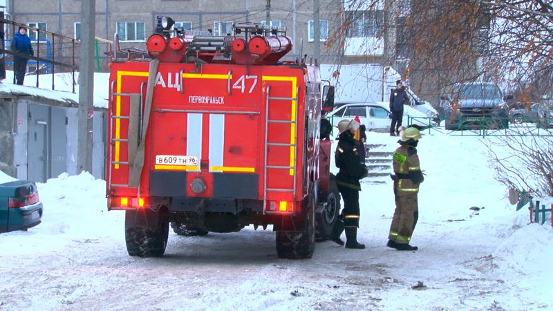 Четыре человека погибли в результате пожаров в Свердловской области