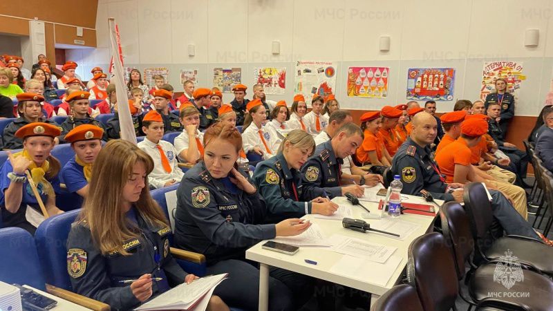 В Первоуральске стартовал областной слет дружин юных пожарных