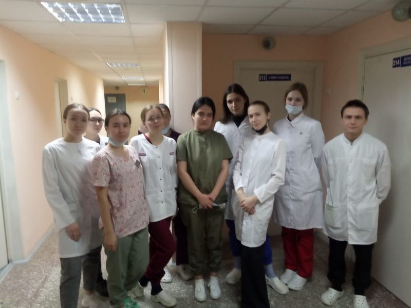 16 студентов Ревдинского медучилища проходят практику в детской больнице Первоуральска