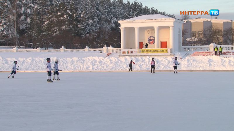 Первоуральск принимает соревнования по хоккею с мячом на призы клуба «Плетёный мяч»