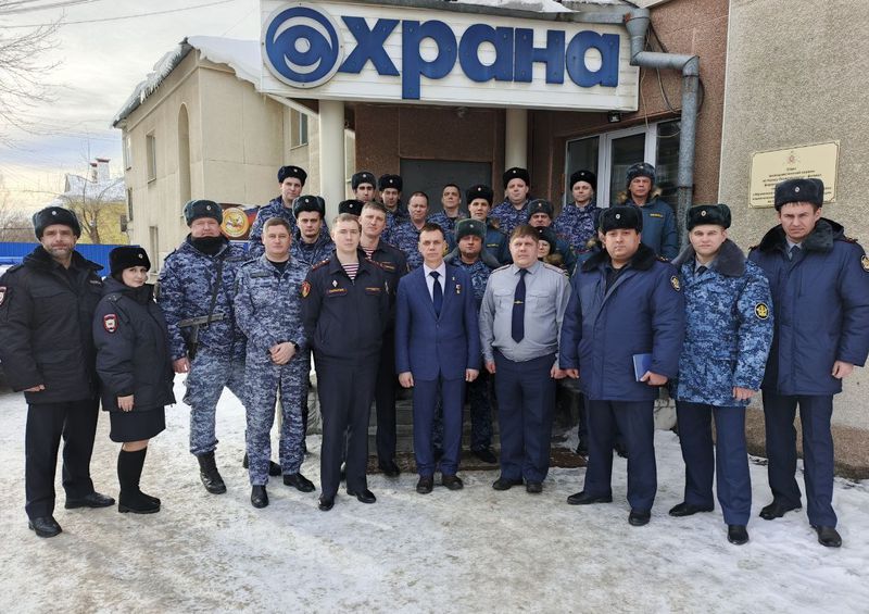 В Первоуральском отделе вневедомственной охраны собрались представители всех силовых структур