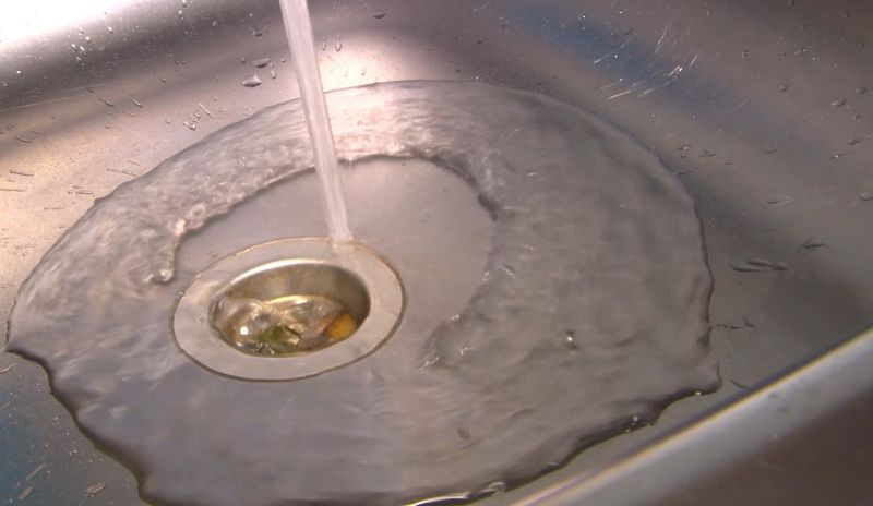 Поменяла счётчик горячей воды и получила «штраф» в 76 тысяч рублей
