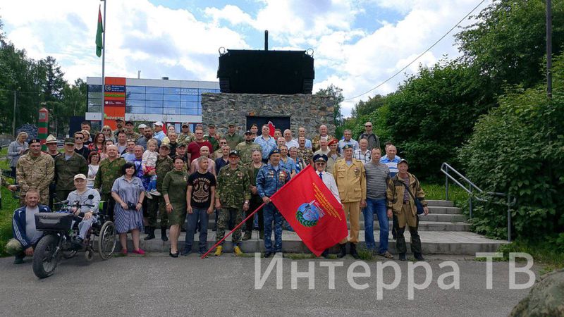 В Первоуральске в честь Дня ветеранов боевых действий прошёл автопробег