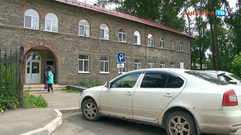«Переезд поликлиники на Хромпике или её закрытие не планируется»