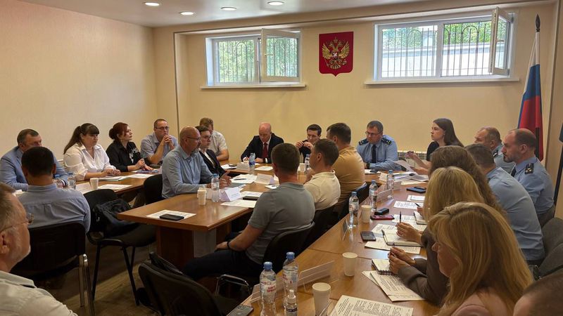 В прокуратуре Первоуральска прошло совещание по проблеме ненадлежащего вывоза мусора