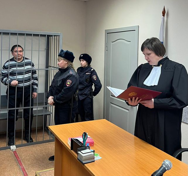 Экс-министра ЖКХ Николая Смирнова выпустили из СИЗО