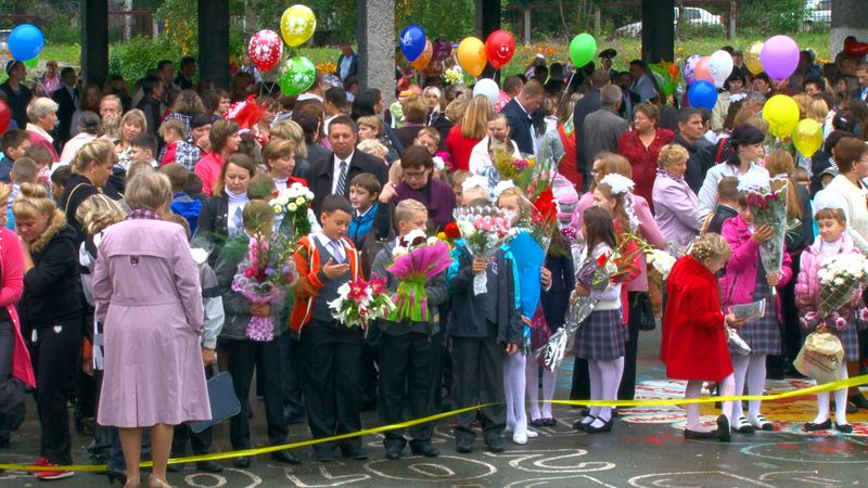6 из 10 работающих родителей планируют присутствовать на школьных линейках 1 сентября