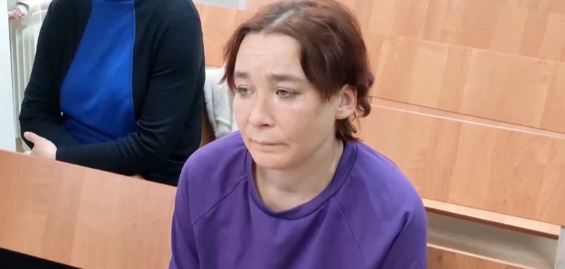 Истязала и сажала ребёнка на цепь